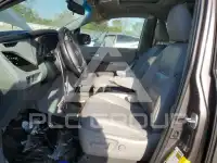 2015 Toyota SIENNA фото