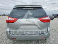 2015 Toyota SIENNA фото