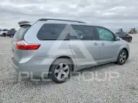 2015 Toyota SIENNA фото