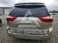 2015 Toyota SIENNA photo