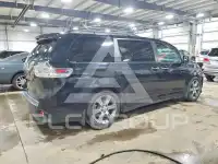 2015 Toyota SIENNA photo