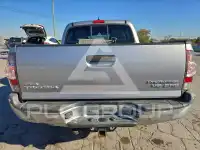 2015 Toyota TACOMA photo