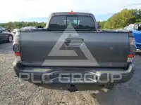 2015 Toyota TACOMA photo