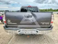2015 Toyota TACOMA photo