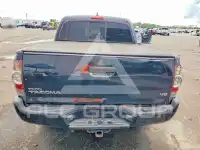 2015 Toyota TACOMA photo