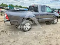 2015 Toyota TACOMA photo