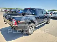 2015 Toyota TACOMA photo