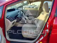 2015 Toyota PRIUS фото