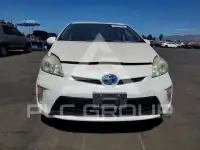 2015 Toyota PRIUS photo