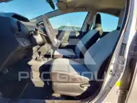 2015 Toyota PRIUS фото