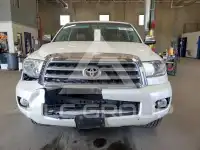 2015 Toyota SEQUOIA photo
