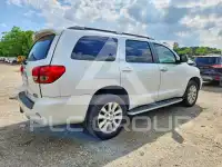 2015 Toyota SEQUOIA фото