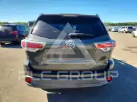 2015 Toyota Highlander photo