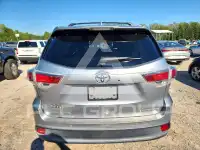 2015 Toyota Highlander фото