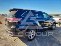 2015 Toyota Highlander фото