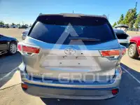 2015 Toyota Highlander фото