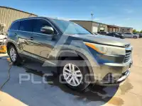 2015 Toyota Highlander photo