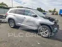 2015 Toyota Highlander фото