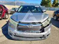 2015 Toyota Highlander фото