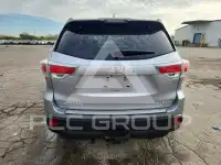 2015 Toyota Highlander photo