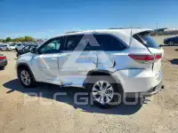 2015 Toyota Highlander photo