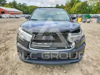 2015 Toyota Highlander photo