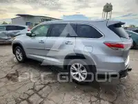 2015 Toyota Highlander photo