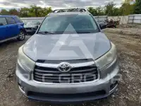2015 Toyota Highlander фото