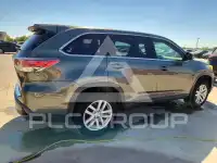 2015 Toyota Highlander photo