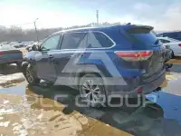 2015 Toyota Highlander photo