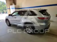 2015 Toyota Highlander photo