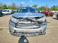 2015 Toyota Highlander photo