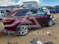 2015 Toyota Highlander photo