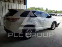 2015 Toyota Highlander photo