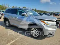 2015 Toyota Highlander photo