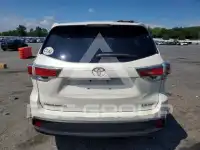 2015 Toyota Highlander photo