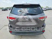2015 Toyota Highlander photo