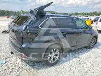 2015 Toyota Highlander photo
