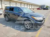 2015 Toyota Highlander photo