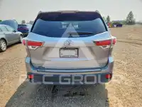 2015 Toyota Highlander photo