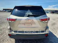 2015 Toyota Highlander photo