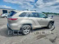 2015 Toyota Highlander фото