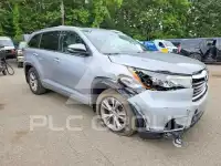 2015 Toyota Highlander фото