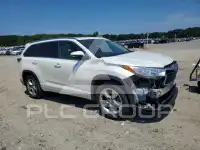 2015 Toyota Highlander photo