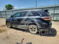 2015 Toyota Highlander photo