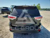 2015 Toyota Highlander photo
