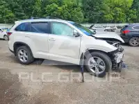 2015 Toyota Highlander фото