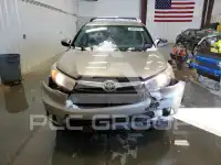 2015 Toyota Highlander photo