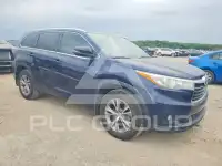 2015 Toyota Highlander photo