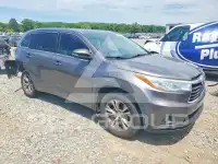 2015 Toyota Highlander photo